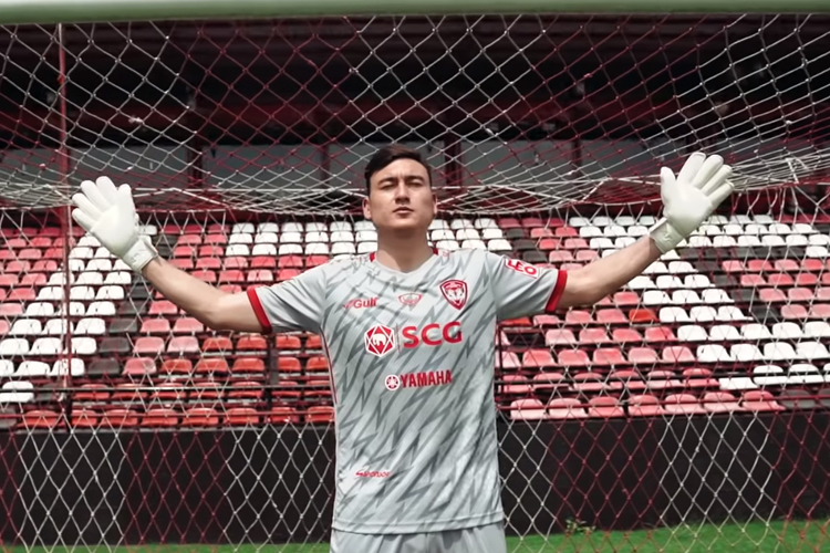 Trước ngày Việt Nam đấu Thái Lan, Đặng Văn Lâm giúp Muangthong thắng trận