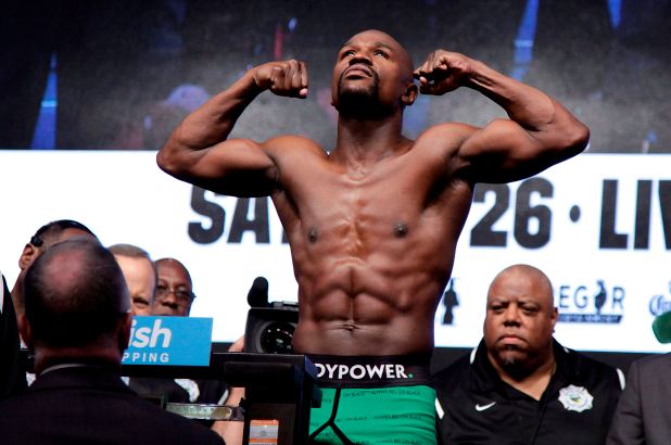 Fan phẫn nộ vì Floyd Mayweather đứng đầu danh sách tay đấm vĩ đại nhất