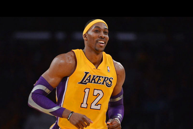 Đổi số áo, đổi vận, Dwight Howard chính thức thành người của LA Lakers