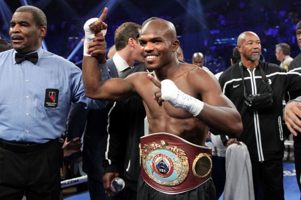“Lỡ tay” thắng Manny Pacquiao, cựu vô địch bị fan cuồng đe dọa tính mạng “Lỡ tay” thắng Manny Pacquiao, cựu vô địch bị fan cuồng đe dọa tính mạng