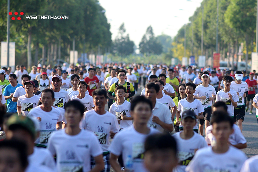 Chạy bộ mỗi ngày: Mekong Delta Marathon 2020 chạm mốc 800 VĐV “siêu chim sớm”