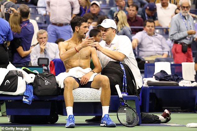 Kết quả US Open: Hoang mang quá, Federer - Djokovic ơi!