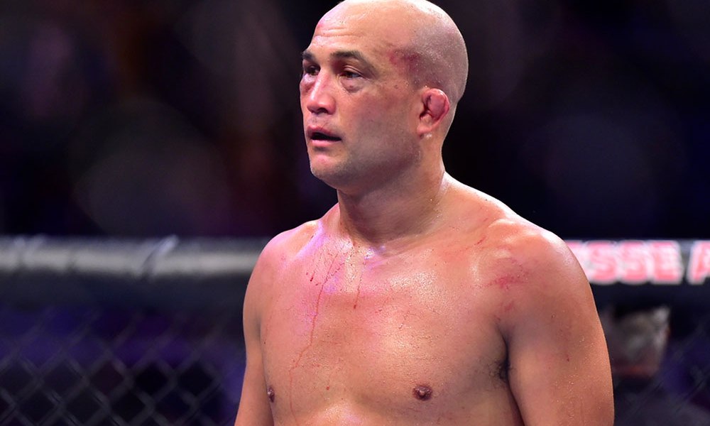 UFC có nên kết thúc hợp đồng BJ Penn sau vụ ẩu đả?