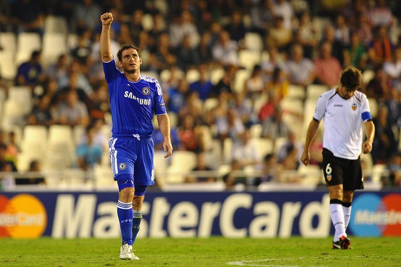 CĐV Chelsea phấn khích trước điềm báo đội nhà vào chung kết Cúp C1