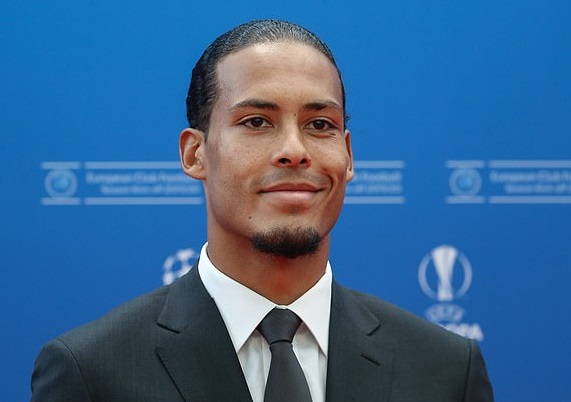 Van Dijk vượt Ronaldo, Messi để trở thành cầu thủ xuất sắc nhất năm của UEFA