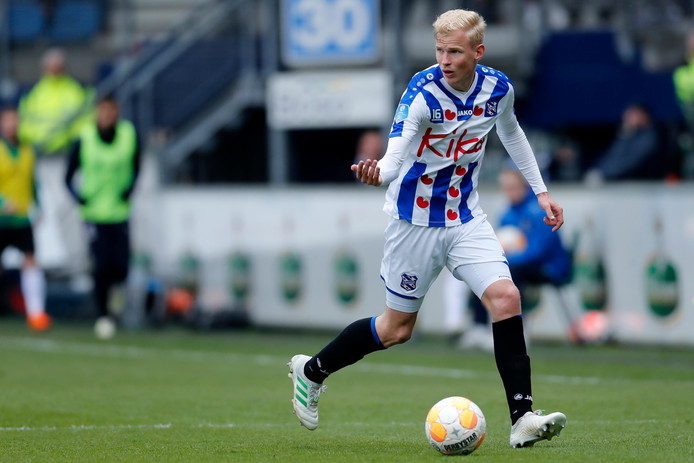 Đoàn Văn Hậu sẽ phải cạnh tranh với ai ở CLB Heerenveen?