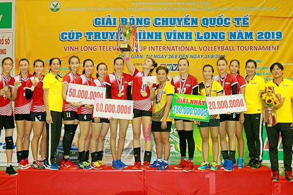 Đội nữ THVL đoạt cúp vô địch Giải Bóng chuyền quốc tế 2019