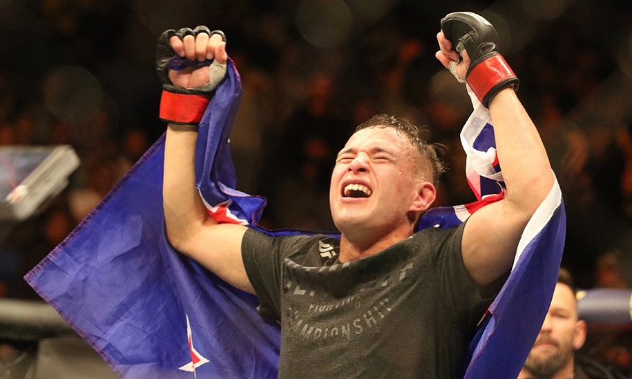 UFC Fight Night 157: Weili Zhang chỉ mất 42 giây để trở thành tân vương!