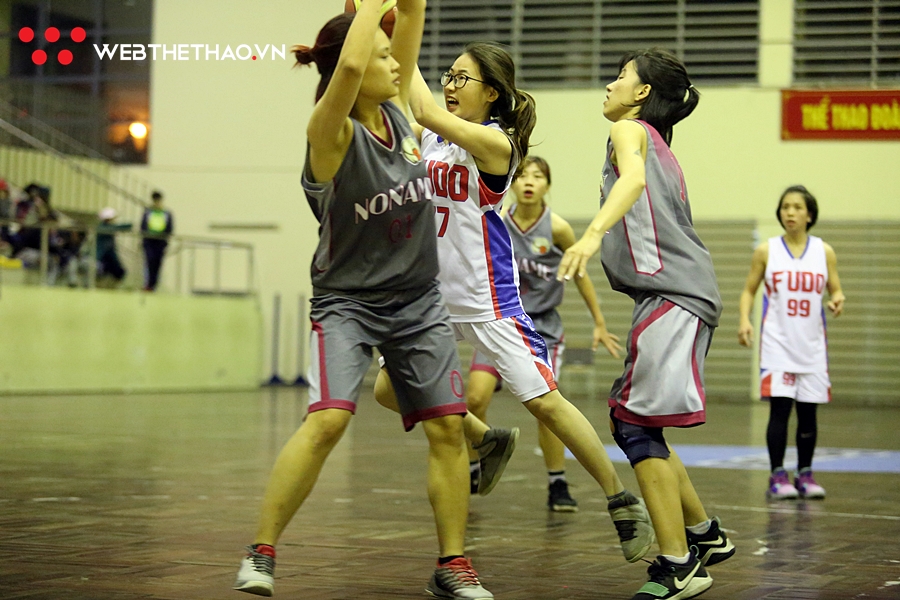 Hanoi Sisters Cup: Những cô gái xinh đẹp tỏa sáng bất chấp thời tiết khắc nghiệt tại Thủ Đô Hanoi Sisters Cup: Những cô gái xinh đẹp tỏa sáng bất chấp thời tiết khắc nghiệt tại Thủ Đô