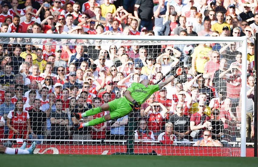 Arsenal chia điểm với Tottenham khi tiếp tục khốn đốn vì lỗi cá nhân Arsenal chia điểm với Tottenham khi tiếp tục khốn đốn vì lỗi cá nhân