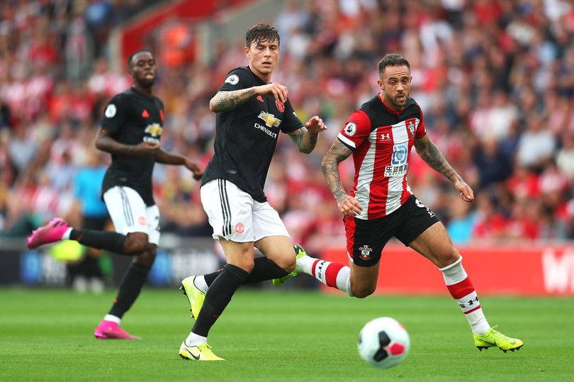 Huyền thoại MU chỉ ra thủ phạm khiến MU chia điểm với Southampton Huyền thoại MU chỉ ra thủ phạm khiến MU chia điểm với Southampton