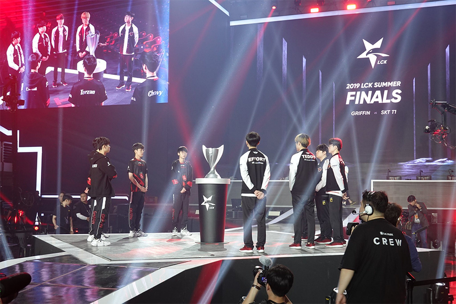 SKT vô địch LCK Mùa Hè và phản ứng của cộng đồng SKT vô địch LCK Mùa Hè và phản ứng của cộng đồng