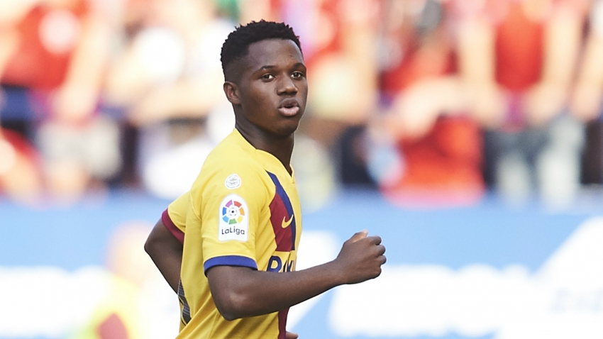Ansu Fati trở thành cầu thủ trẻ nhất ghi bàn cho Barca