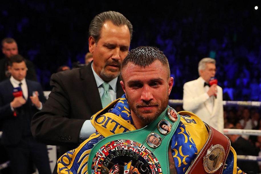 Thắng Luke Campbell, Vasyl Lomachenko muốn thống nhất toàn bộ các đai hạng nhẹ