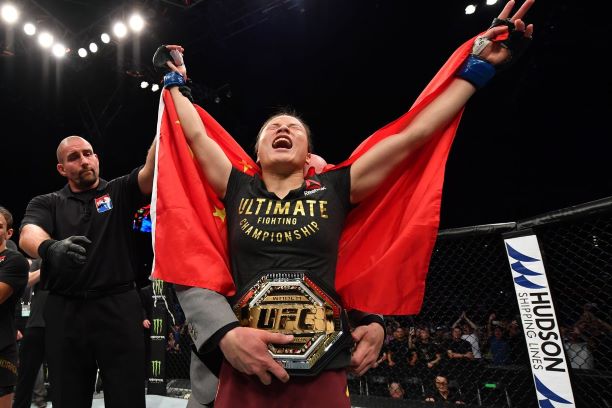 Tân vương UFC Weili Zhang: Tôi sẽ đấu với Henry Cejudo nếu anh ta... chuyển giới Tân vương UFC Weili Zhang: Tôi sẽ đấu với Henry Cejudo nếu anh ta... chuyển giới