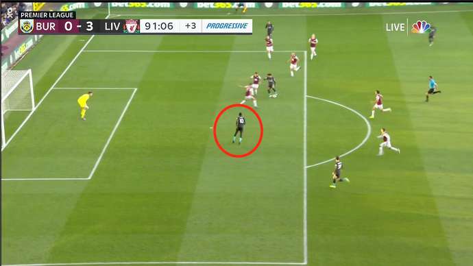 HLV Klopp khuyên Salah thi đấu như thế nào sau mâu thuẫn với Mane?