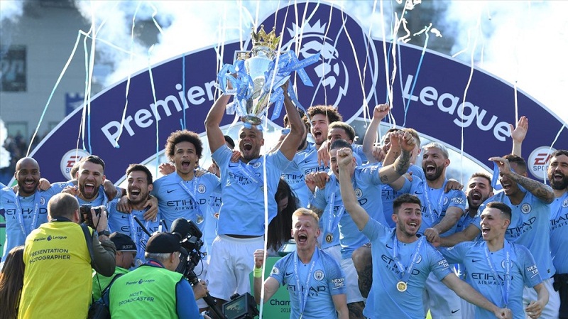 Chiến tích toàn thắng trong tháng 8 không phải là tin vui đối với Liverpool