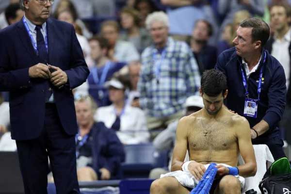 Djokovic bật khỏi US Open: Cái vai đau hại chết Nhà vua!
