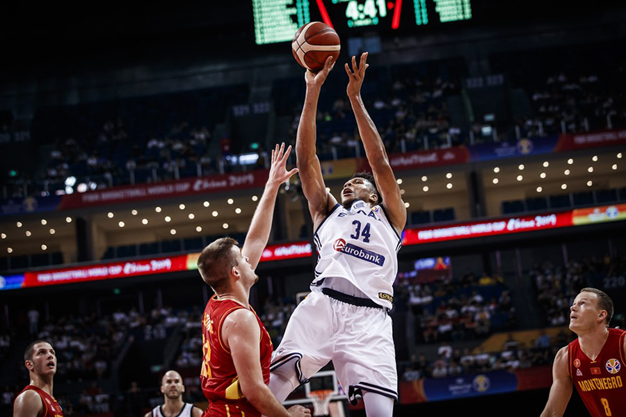 Giannis Antetokounmpo chưa nghĩ tới khả năng chạm trán Mỹ tại vòng 2