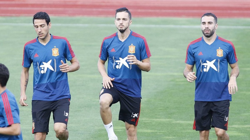 Đội tuyển Tây Ban Nha có ít cầu thủ Barca và Real Madrid chưa từng thấy