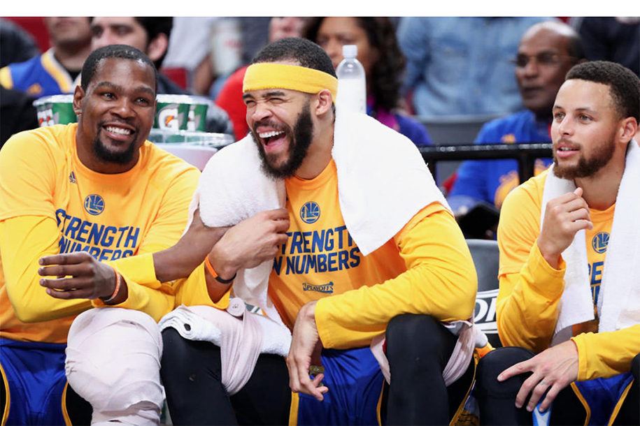 Bị trộm ghé thăm nhà, JaVale McGee mất cả nhẫn vô địch NBA