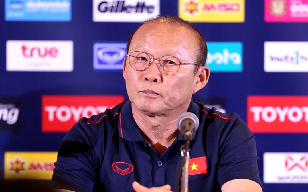 Họp báo Thái Lan vs Việt Nam: HLV Park Hang-seo e ngại Chanathip