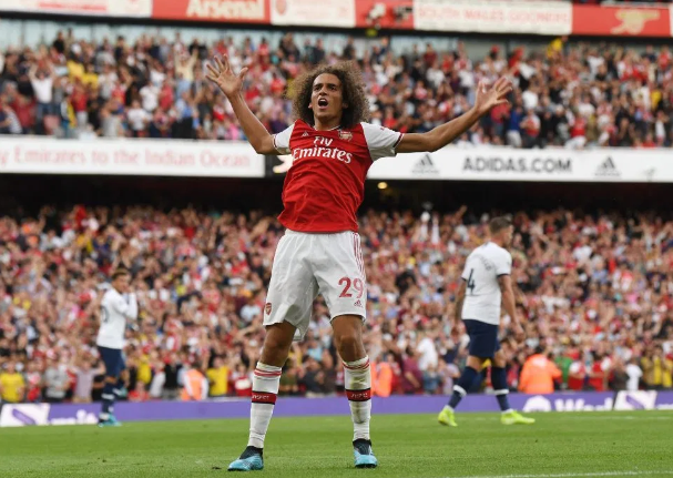 Arsenal và MU có đội hình trẻ nhất Ngoại hạng Anh