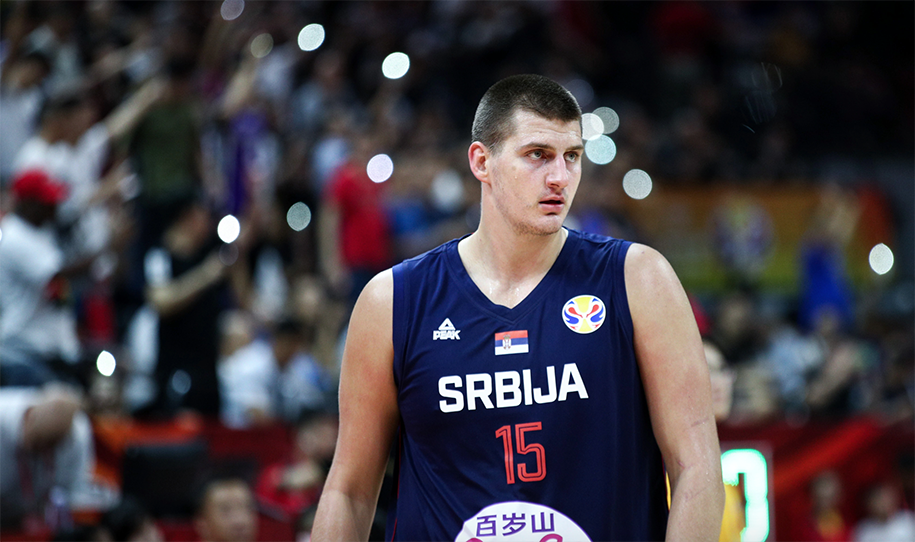 Đừng đùa với Nikola Jokic, sao NBA đang sắm vai siêu dự bị FIBA World Cup