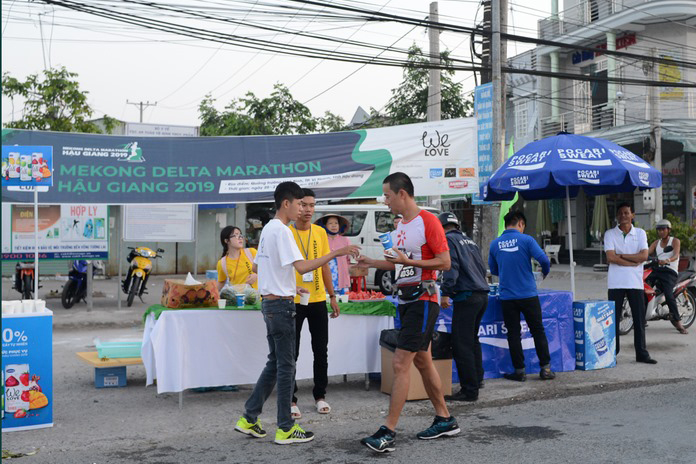 Chạy bộ mỗi ngày: VPBank Hanoi Marathon 2019 giới thiệu áo sự kiện đẹp ấn tượng Chạy bộ mỗi ngày: VPBank Hanoi Marathon 2019 giới thiệu áo sự kiện đẹp ấn tượng