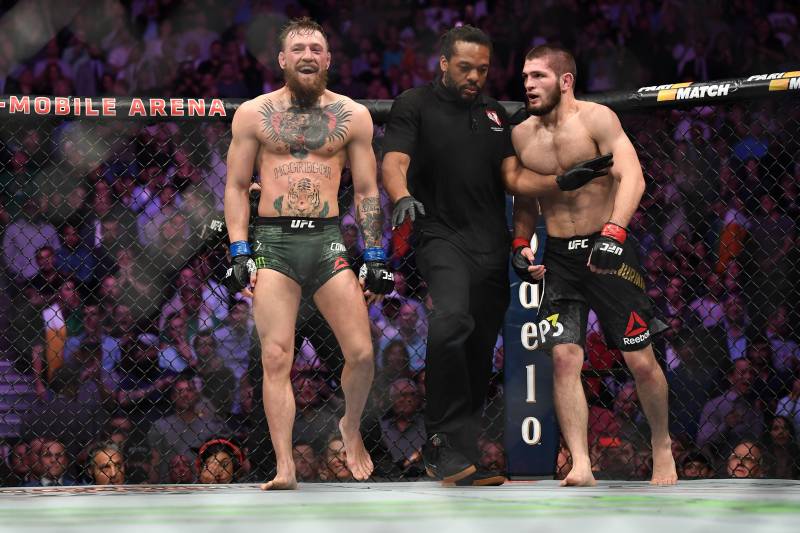 UFC 242: Khabib Nurmagomedov kết liễu Dustin Poirier bằng siết cổ sau UFC 242: Khabib Nurmagomedov kết liễu Dustin Poirier bằng siết cổ sau