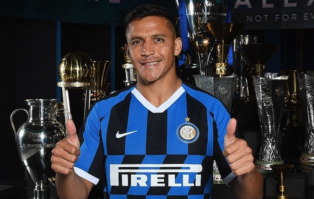 Sao MU vui mừng khi Alexis Sanchez bị đẩy sang Inter Milan