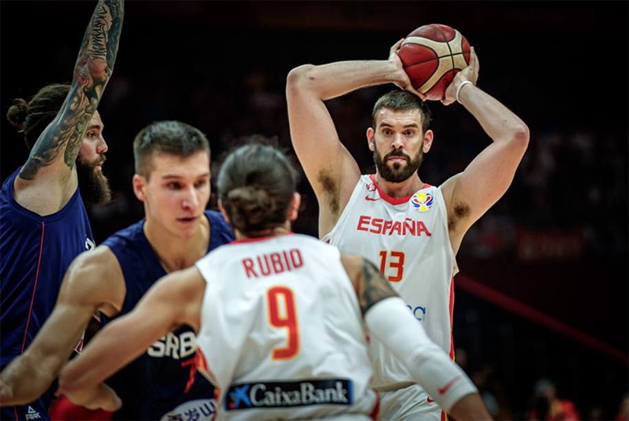 Nikola Jokic bị trục xuất, Serbia mất ngôi đầu bảng vào tay Tây Ban Nha