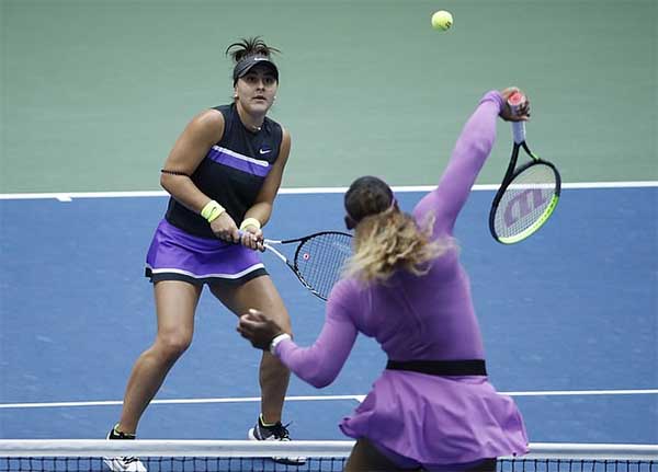 Bianca Andreescu đi vào lịch sử, Serena Williams bất lực trước cột mốc 24