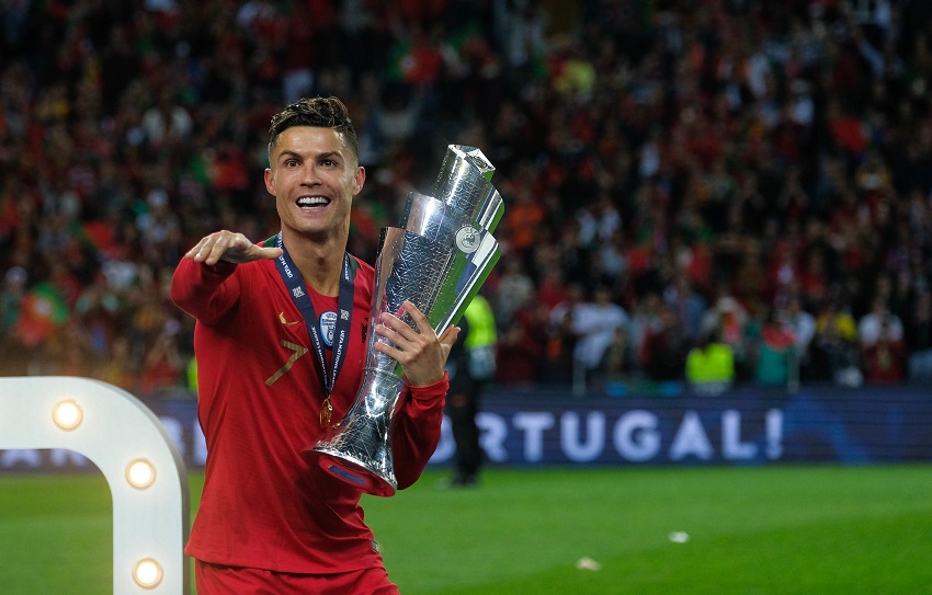 Ronaldo ghi bàn trước 40 đội tuyển nào trong lịch sử với Bồ Đào Nha? Ronaldo ghi bàn trước 40 đội tuyển nào trong lịch sử với Bồ Đào Nha?