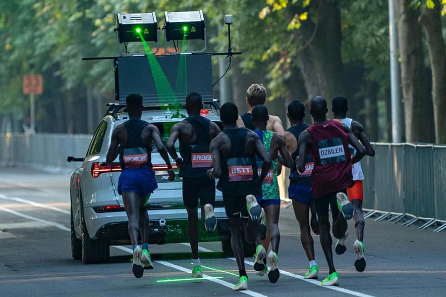Eliud Kipchoge sẽ được trợ giúp thế nào để chinh phục giới hạn sub2 marathon? Eliud Kipchoge sẽ được trợ giúp thế nào để chinh phục giới hạn sub2 marathon?