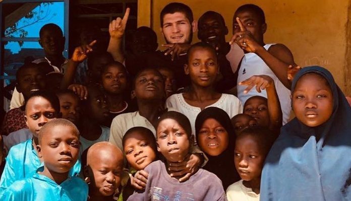 Khabib Nurmagomedov kêu gọi UFC tổ chức sự kiện từ thiện tại Châu Phi
