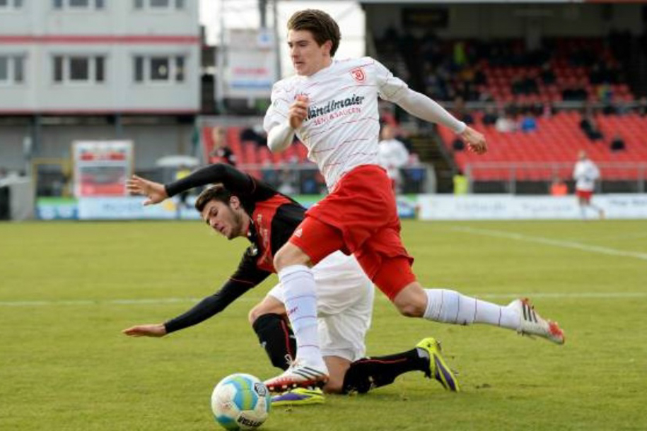 Nhận định Jahn Regensburg vs Stuttgart, 18h ngày 14/9 (Bundesliga 2)