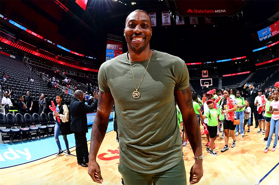 Dwight Howard có hẳn một chiếc Rolls Royce tím lịm vì hâm mộ Thanos