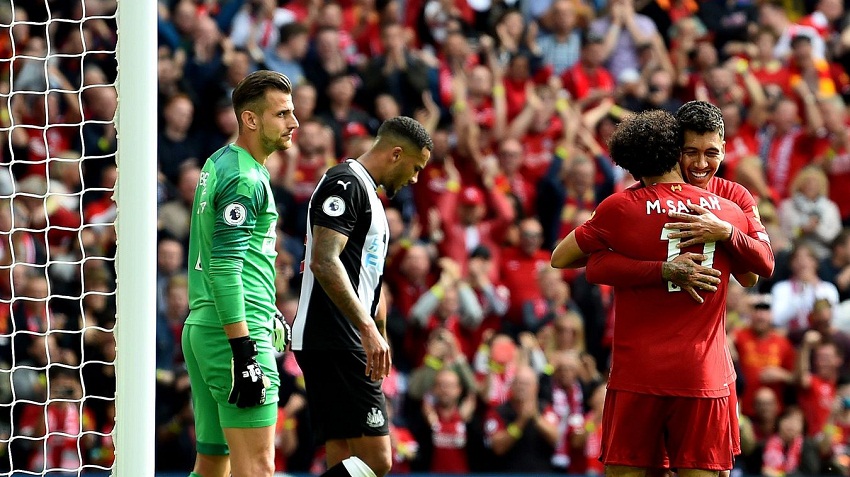 HLV Klopp giải thích sự biến mất của Firmino ở trận Liverpool thắng Newcastle