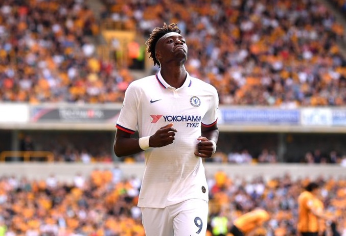 Abraham lập hat-trick cho Chelsea và tái lập kỷ lục của Ronaldo