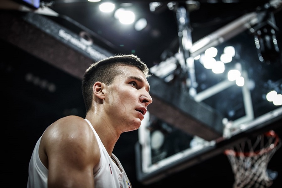 Bogdan Bogdanovic ném rổ vào tay, Serbia nhẹ nhàng lấy vị trí thứ 5