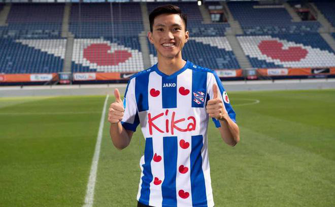 Thầy mới Văn Hậu hụt hẫng vì học trò không kịp sang Hà Lan đấu Ajax