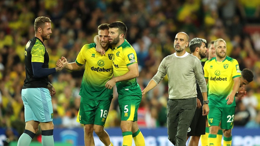 Pep Guardiola thừa nhận sai lầm khiến Man City thua sốc Norwich