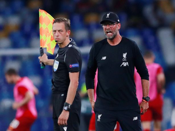 Liverpool tố cầu thủ Napoli ngã vờ kiếm phạt đền sau thất bại ở Cúp C1
