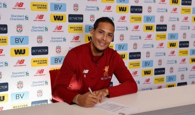 Tin bóng đá 18/9: Van Dijk phủ nhận gia hạn hợp đồng với Liverpool
