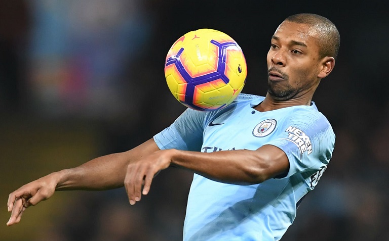 Man City đánh bại Shakhtar với tiết lộ từ vai trò mới của Fernandinho