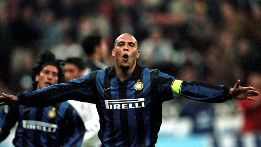 Ronaldo “béo” được tiết lộ trở thành cầu thủ đắt giá nhất mọi thời đại Ronaldo “béo” được tiết lộ trở thành cầu thủ đắt giá nhất mọi thời đại