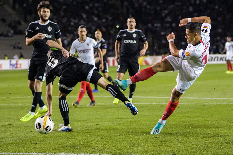Kết quả Qarabag vs Sevilla (FT: 0-3): Chicharito ghi siêu phẩm, Sevilla đại thắng đất khách Kết quả Qarabag vs Sevilla (FT: 0-3): Chicharito ghi siêu phẩm, Sevilla đại thắng đất khách
