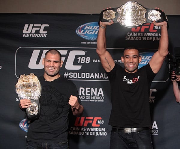 Đai Interim của UFC là gì? Đai Interim có ý nghĩa như thế nào?