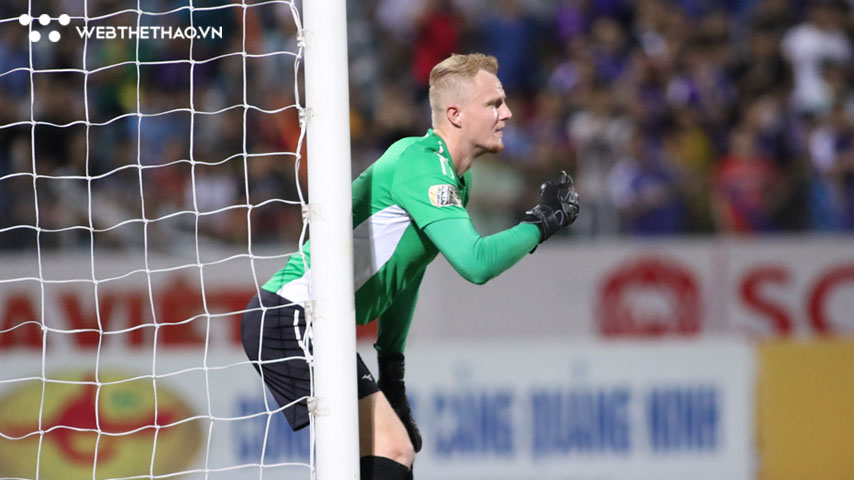 V.League 2019 chưa hạ màn, HAGL chia tay thủ môn Sietsma